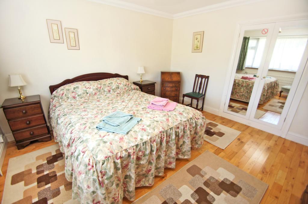 Dean Court Garden - Parking - By Brighton Holiday Lets ภายนอก รูปภาพ