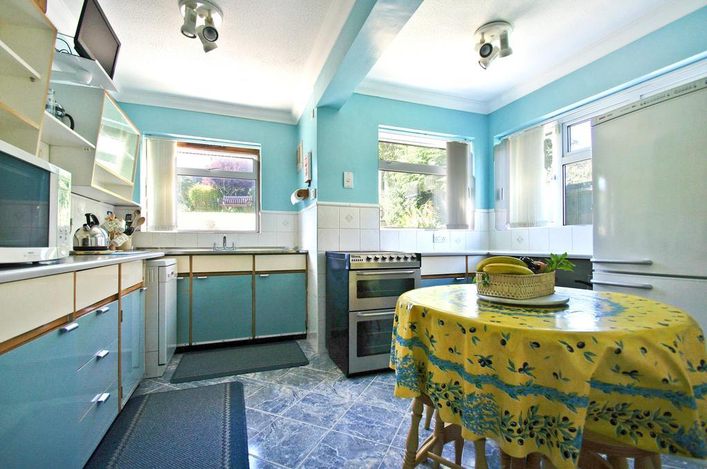 Dean Court Garden - Parking - By Brighton Holiday Lets ภายนอก รูปภาพ